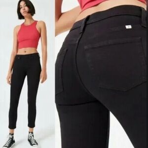 NWT Aritzia Sunday Best Switch High Rise Skinny Jeans 28L in Black Stone Size 23